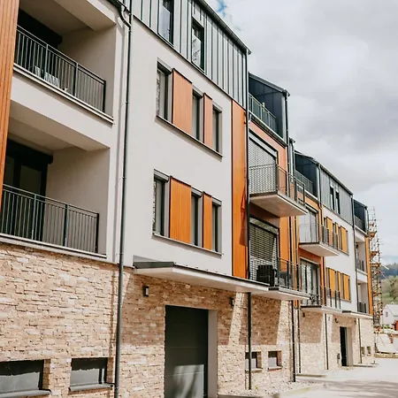 Apartmán V Centru Zelezne Rudy Se Zahradkou Železná Ruda